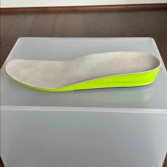 Rothy's The Lace Up Sneaker - Picture 8 of 9